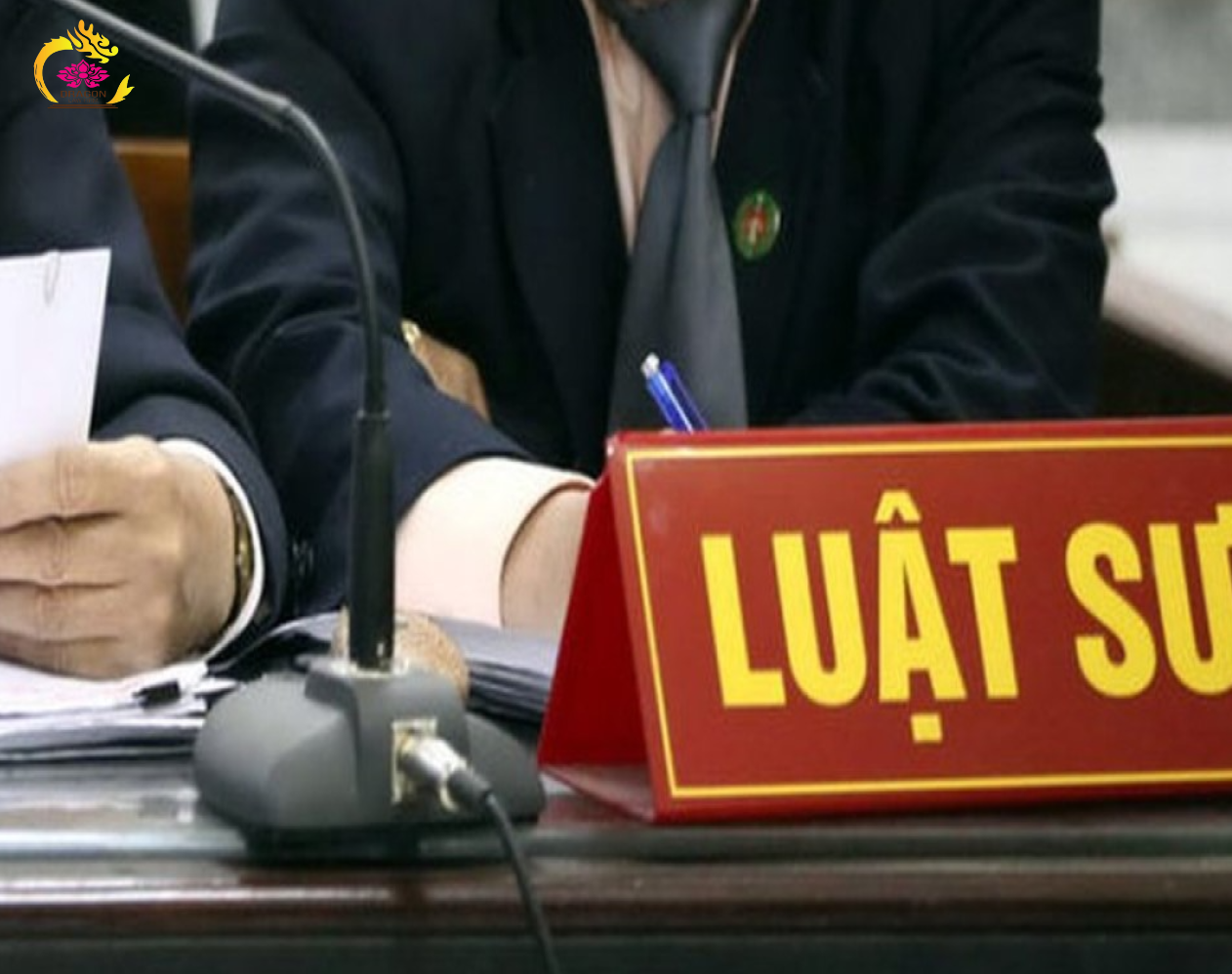 [GIẢI PHÁP] Luật sư có được bào chữa cho người thân không?